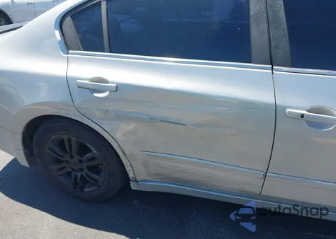 2010 Nissan Altima 2.5 S z USA, uszkodzony, nr VIN 1N4AL2AP2AN492768